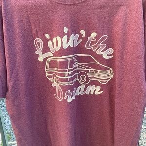 6-2026–Jerzees Maroon Graphic 'Livin' the Dream' Short Sleeve Tee 2XL